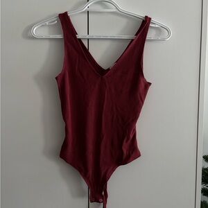 3/30$ Garage Ribbed V-Neck Bodysuit in Burgundy (msg before buying)